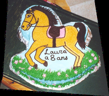 gateau cheval beige